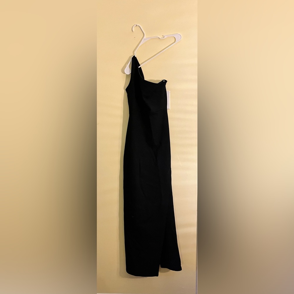 Lulu one shoulder black dress hemmed to fit 5’1 with 3.5” heels
